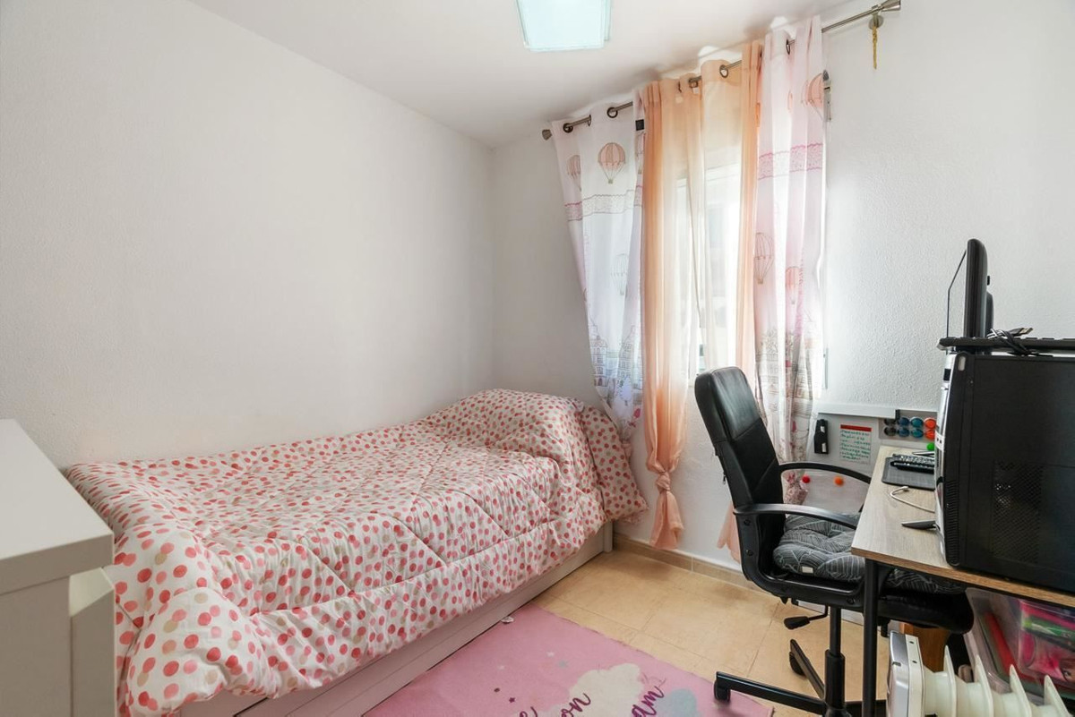 For sale - 3 Bedroom 2 Bathroom House - Detached Villa in Orihuela - Villamartin  - Alicante