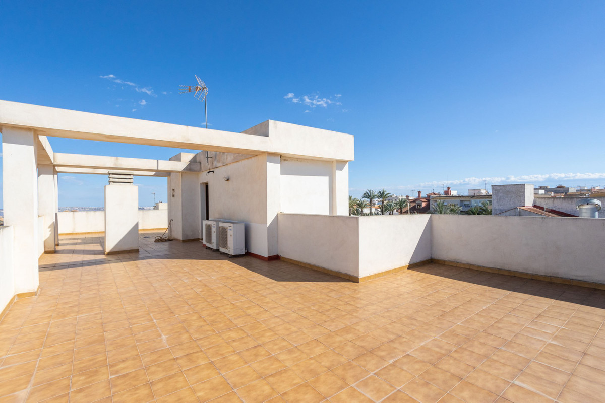 For sale - 4 Bedroom 4 Bathroom House - Townhouse in San Miguel de Salinas - San Miguel de Salinas Centro  - Alicante