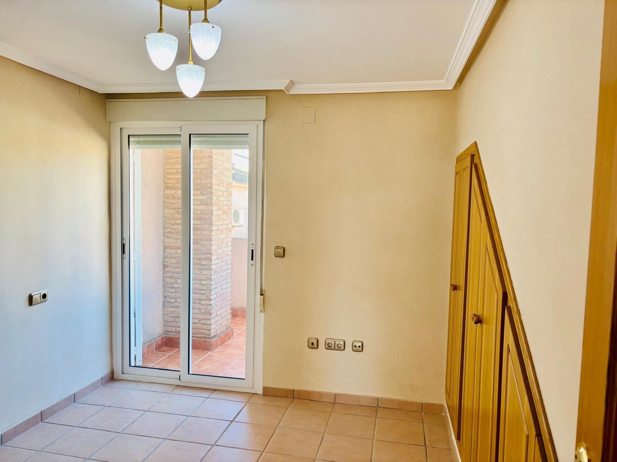 For sale - 3 Bedroom 2 Bathroom House - Townhouse in Orihuela - Mil Palmeras  - Alicante