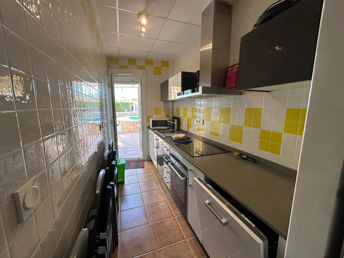 For sale - 2 Bedroom 1 Bathroom House - Townhouse in Orihuela - Mil Palmeras  - Alicante