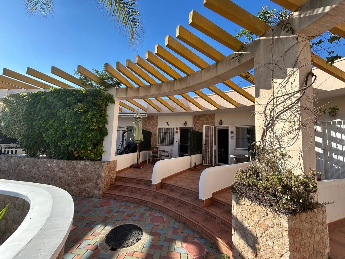 For sale - 2 Bedroom 1 Bathroom House - Townhouse in Orihuela - Mil Palmeras  - Alicante