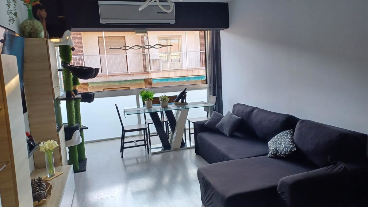 For sale - 3 Bedroom 2 Bathroom Apartment - Top Floor Apartment in Pilar de la Horadada - Torre de la Horadada  - Alicante