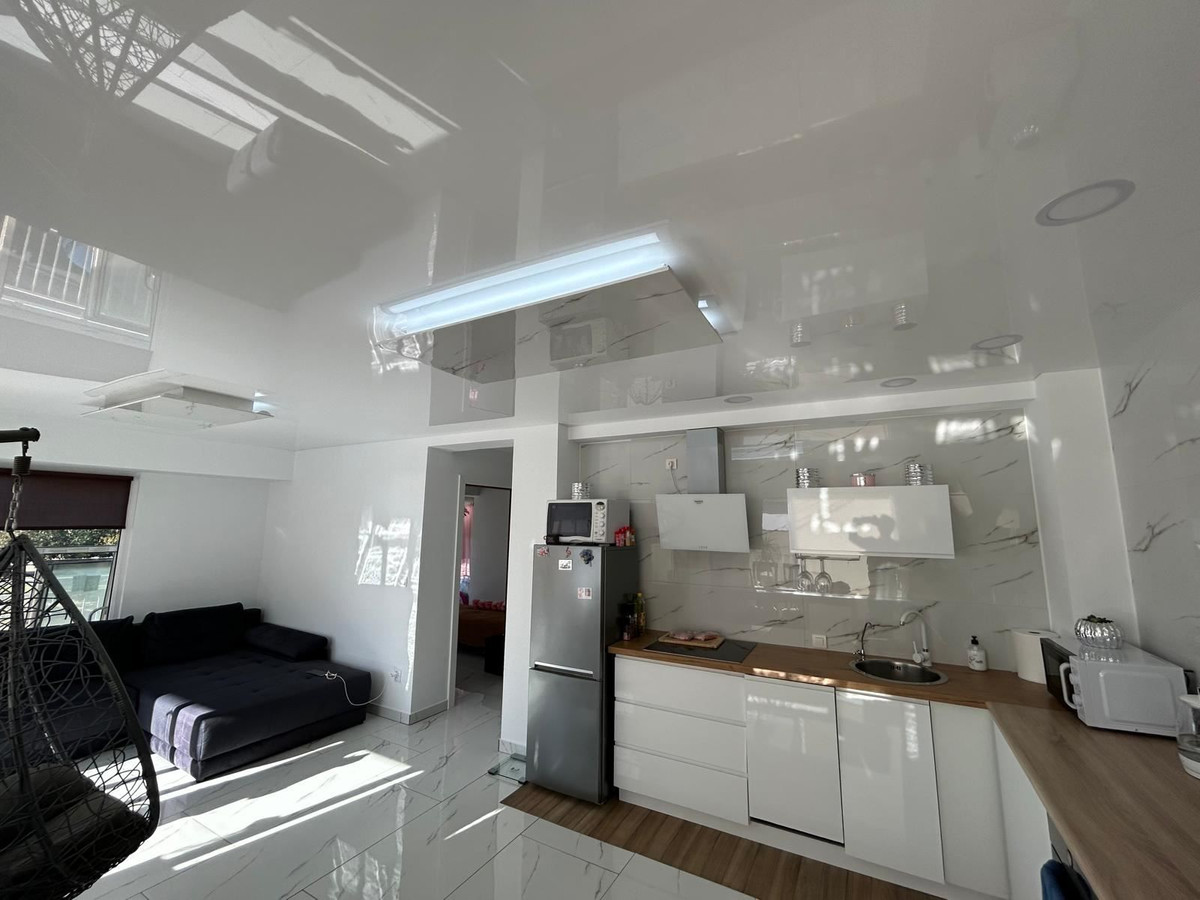 For sale - 2 Bedroom 1 Bathroom Apartment - Middle Floor Apartment in Torrevieja - Torrevieja Centro  - Alicante