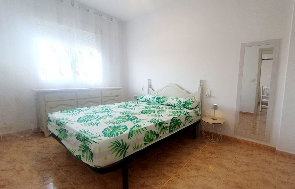For sale - 1 Bedroom 1 Bathroom Apartment - Top Floor Apartment in Torrevieja - Torrevieja Centro  - Alicante