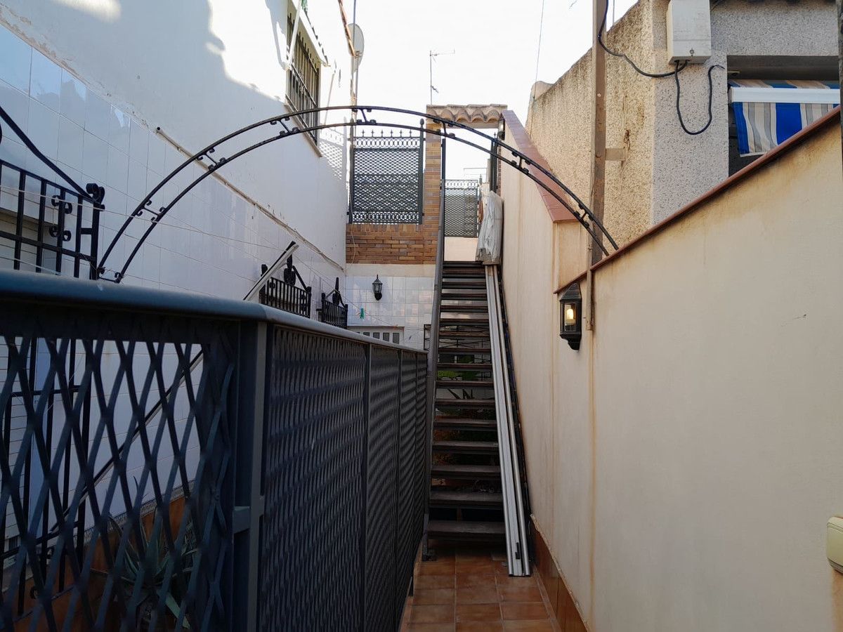 For sale - 4 Bedroom 3 Bathroom Apartment - Middle Floor Apartment in San Pedro del Pinatar - Lo Pagan  - Murcia