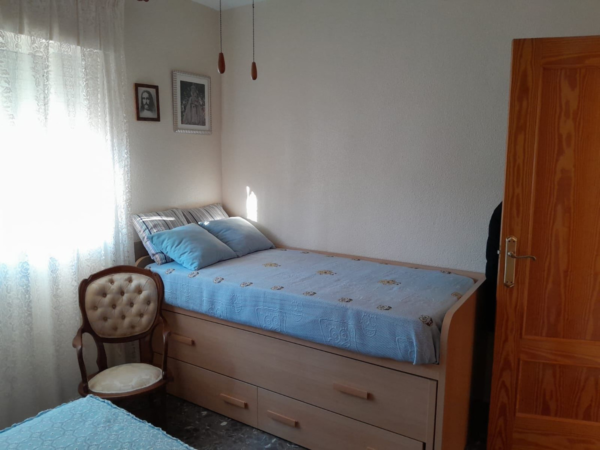 For sale - 4 Bedroom 3 Bathroom Apartment - Middle Floor Apartment in San Pedro del Pinatar - Lo Pagan  - Murcia