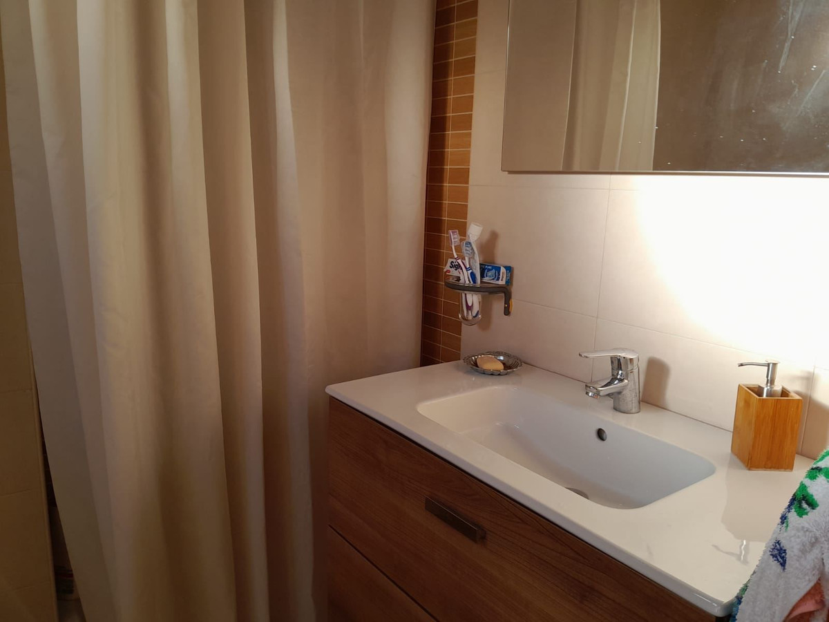 For sale - 4 Bedroom 3 Bathroom Apartment - Middle Floor Apartment in San Pedro del Pinatar - Lo Pagan  - Murcia