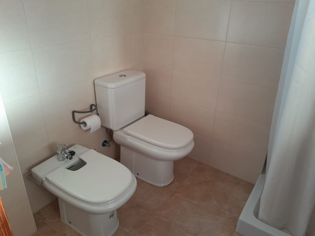 For sale - 4 Bedroom 3 Bathroom Apartment - Middle Floor Apartment in San Pedro del Pinatar - Lo Pagan  - Murcia