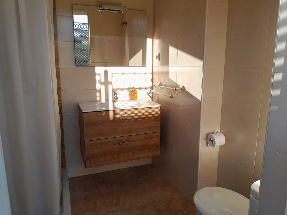 For sale - 4 Bedroom 3 Bathroom Apartment - Middle Floor Apartment in San Pedro del Pinatar - Lo Pagan  - Murcia