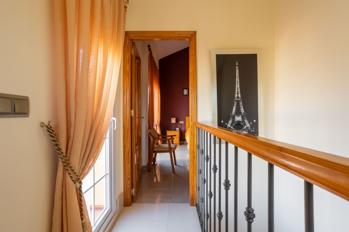 For sale - 3 Bedroom 2 Bathroom House - Detached Villa in Cartagena - Playa Honda  - Murcia