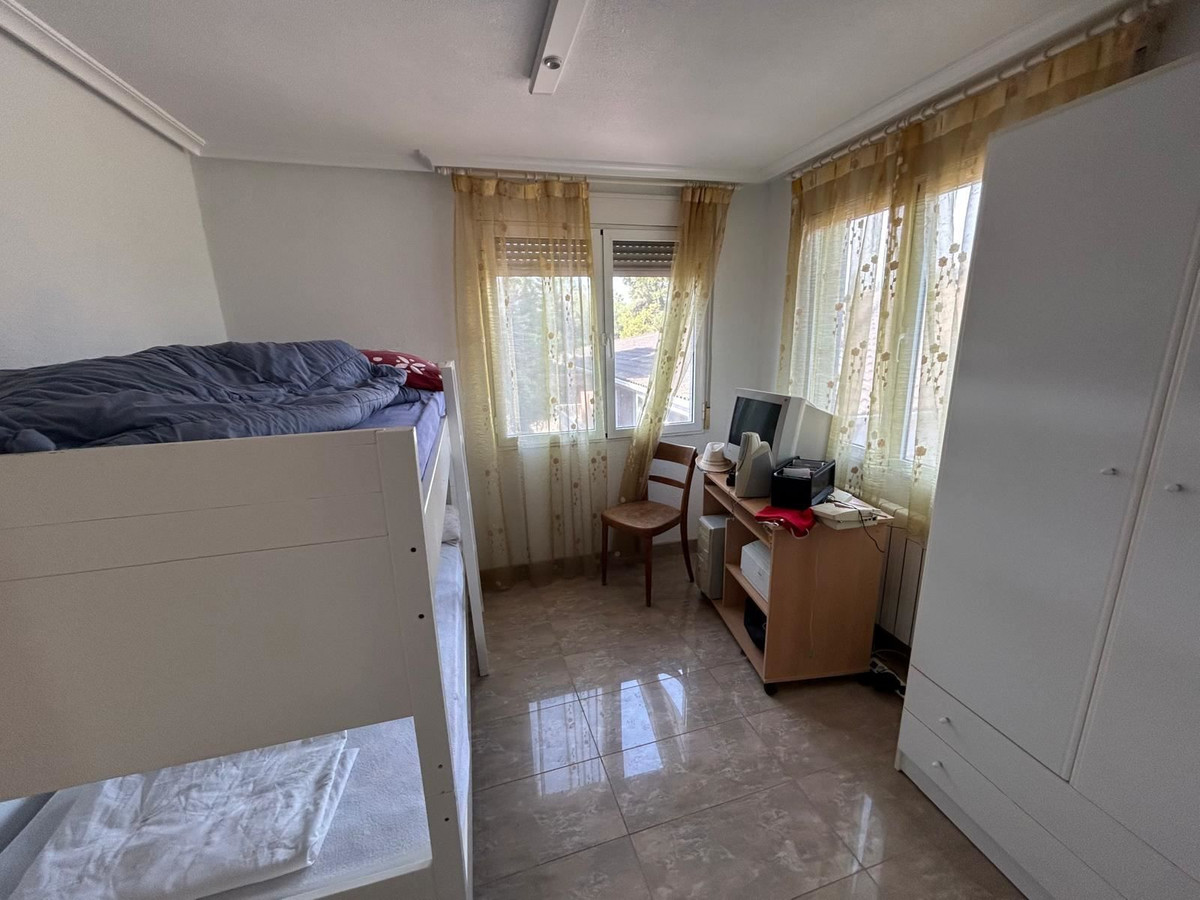 For sale - 6 Bedroom 3 Bathroom House - Detached Villa in San Fulgencio - La Marina  - Alicante