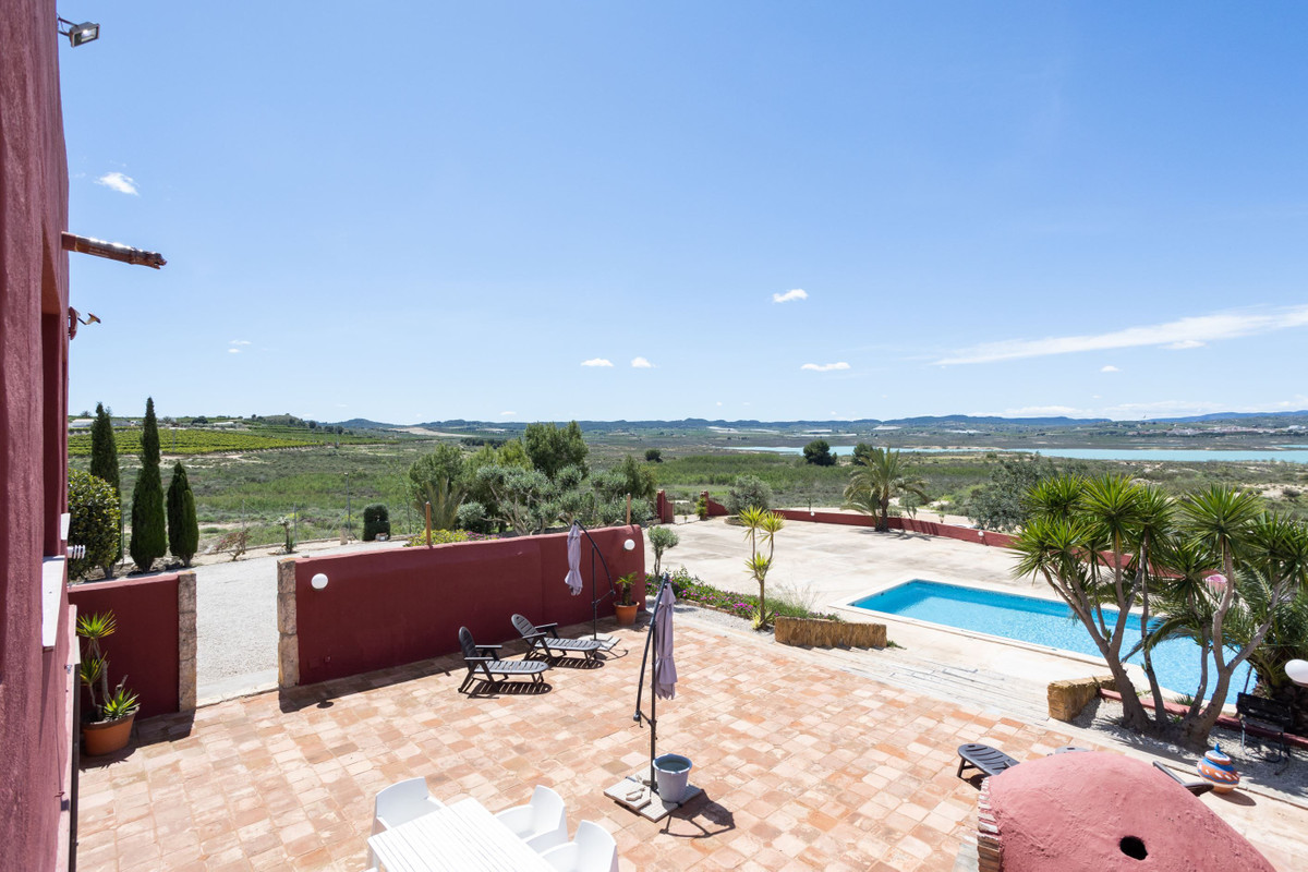 For sale - 4 Bedroom 3 Bathroom House - Detached Villa in San Miguel de Salinas - San Miguel de Salinas Centro  - Alicante