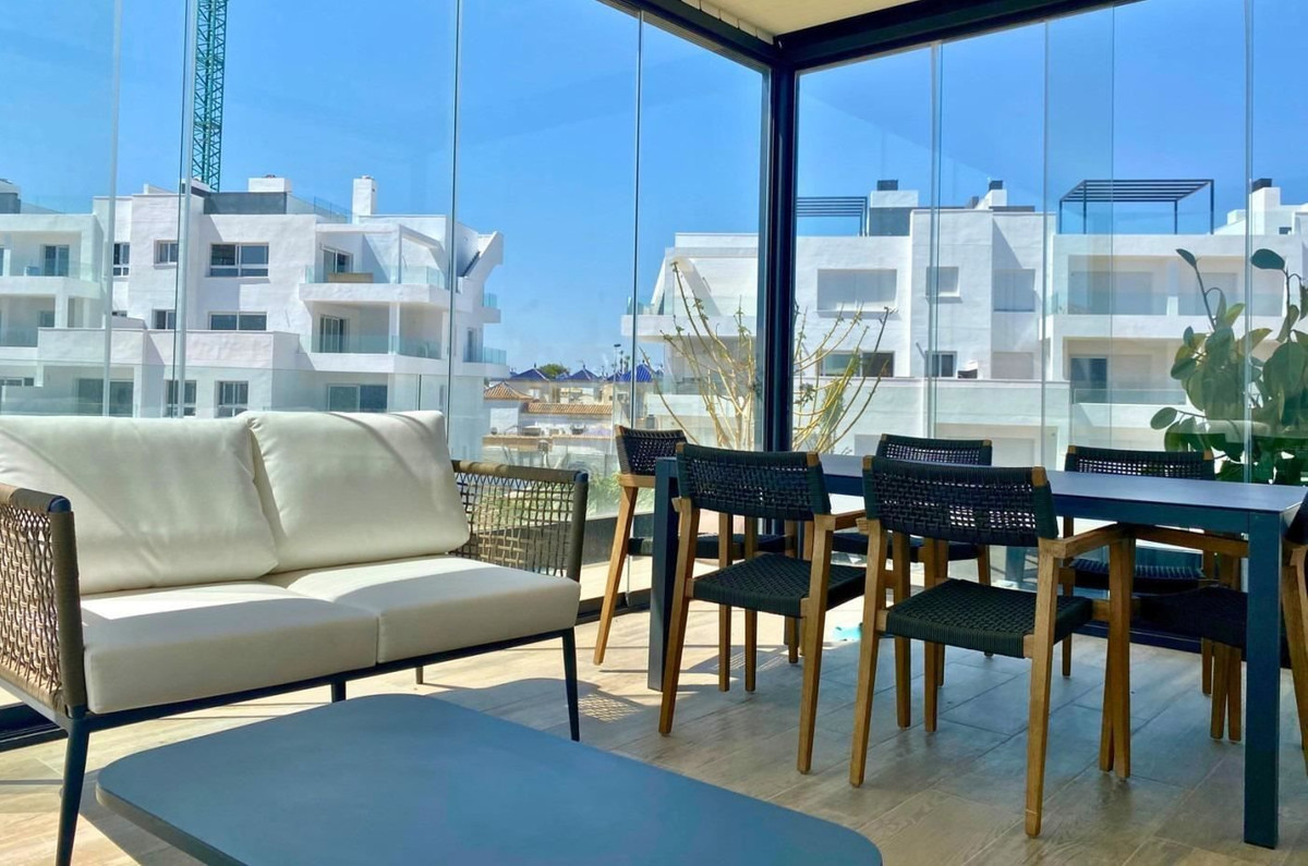 For sale - 3 Bedroom 2 Bathroom Apartment - Middle Floor Apartment in Orihuela - Los Balcones  - Alicante