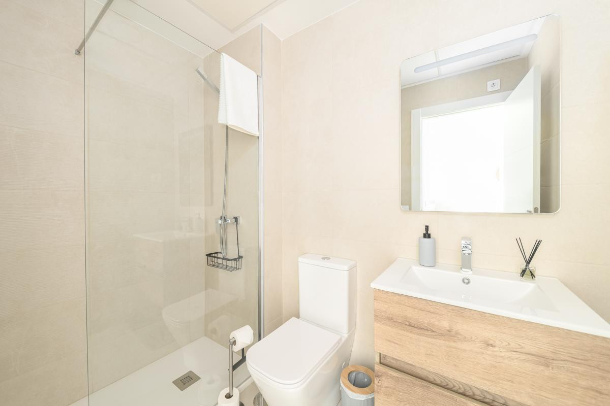 For sale - 3 Bedroom 2 Bathroom Apartment - Middle Floor Apartment in Pilar de la Horadada - Pilar de la Horadada Centro  - Alicante