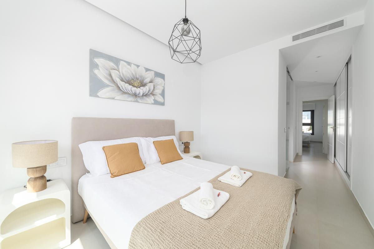 For sale - 3 Bedroom 2 Bathroom Apartment - Middle Floor Apartment in Pilar de la Horadada - Pilar de la Horadada Centro  - Alicante