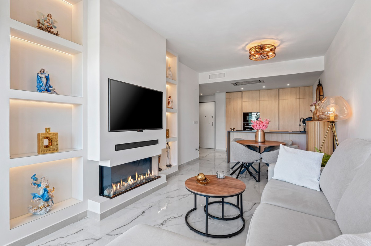 For sale - 2 Bedroom 2 Bathroom Apartment - Middle Floor Apartment in Orihuela - Los Altos  - Alicante