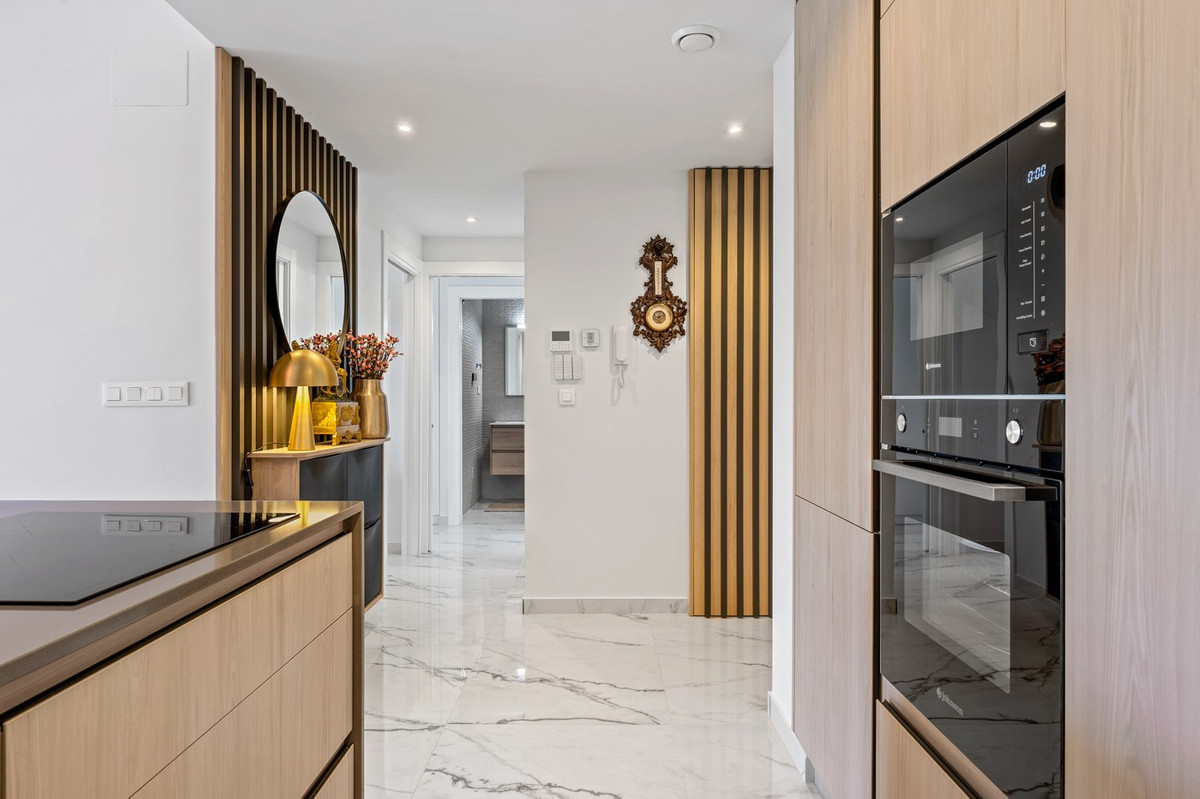 For sale - 2 Bedroom 2 Bathroom Apartment - Middle Floor Apartment in Orihuela - Los Altos  - Alicante