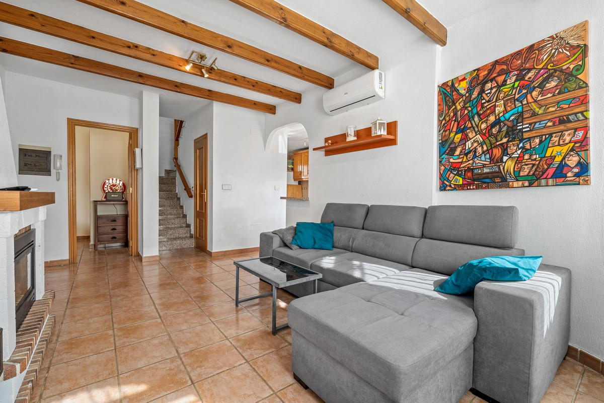 For sale - 3 Bedroom 1 Bathroom House - Detached Villa in Orihuela - Orihuela Costa  - Alicante