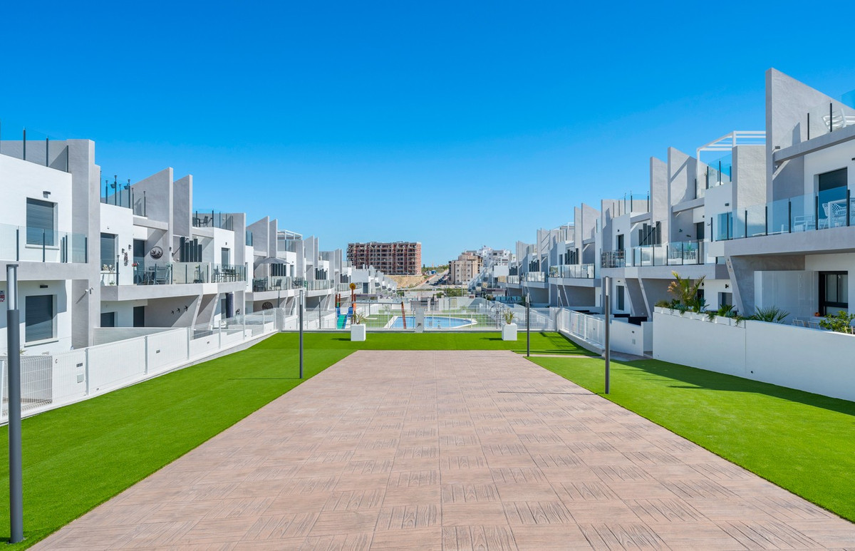 For sale - 2 Bedroom 2 Bathroom Apartment - Penthouse in San Miguel de Salinas - San Miguel  - Alicante