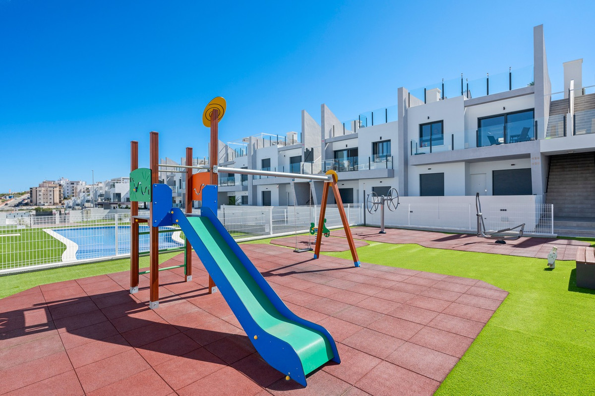 For sale - 2 Bedroom 2 Bathroom Apartment - Penthouse in San Miguel de Salinas - San Miguel  - Alicante