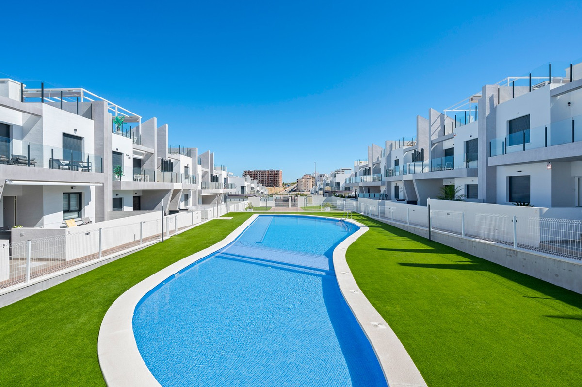 For sale - 2 Bedroom 2 Bathroom Apartment - Penthouse in San Miguel de Salinas - San Miguel  - Alicante