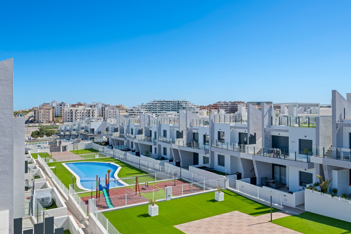 For sale - 2 Bedroom 2 Bathroom Apartment - Penthouse in San Miguel de Salinas - San Miguel  - Alicante