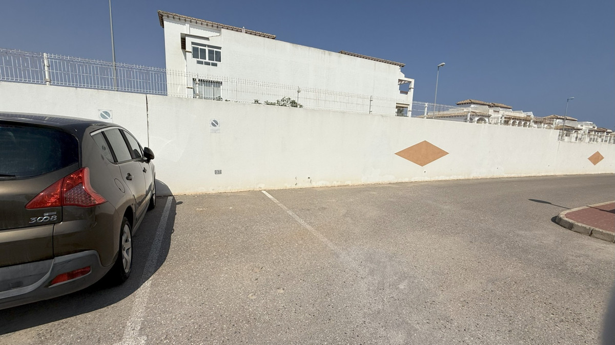 For sale - 2 Bedroom 1 Bathroom Apartment - Ground Floor Apartment in Orihuela - La Zenia  - Alicante