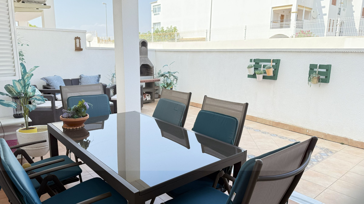 For sale - 2 Bedroom 1 Bathroom Apartment - Ground Floor Apartment in Orihuela - La Zenia  - Alicante