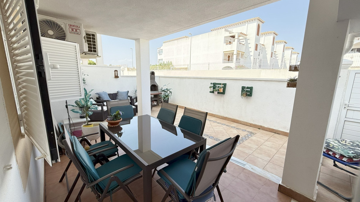 For sale - 2 Bedroom 1 Bathroom Apartment - Ground Floor Apartment in Orihuela - La Zenia  - Alicante