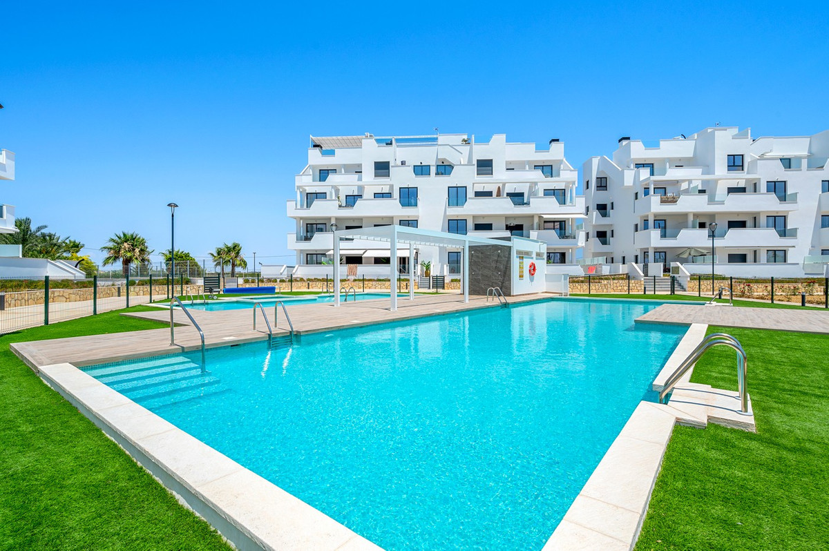 For sale - 2 Bedroom 2 Bathroom Apartment - Middle Floor Apartment in Torre-Pacheco - Santa Rosalia Lake and Life Resort  - Murcia