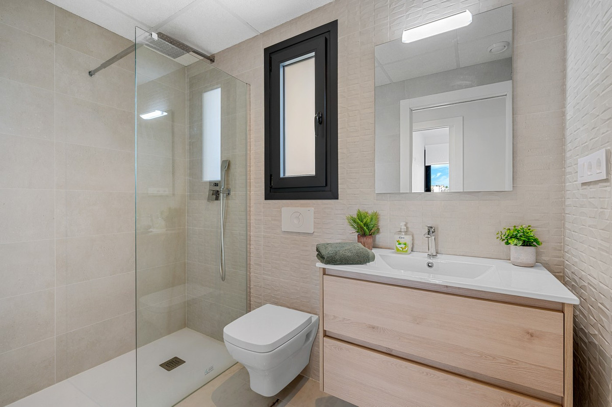 For sale - 2 Bedroom 2 Bathroom Apartment - Ground Floor Apartment in Orihuela - Los Altos  - Alicante