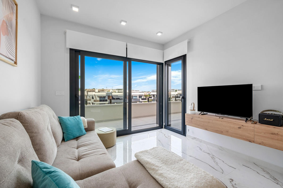 For sale - 2 Bedroom 2 Bathroom Apartment - Ground Floor Apartment in Orihuela - Los Altos  - Alicante