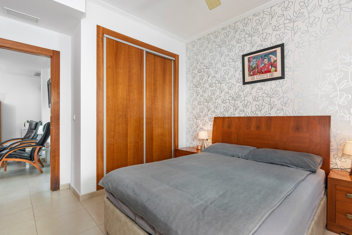 For sale - 4 Bedroom 2 Bathroom House - Detached Villa in Rojales - Ciudad Quesada  - Alicante