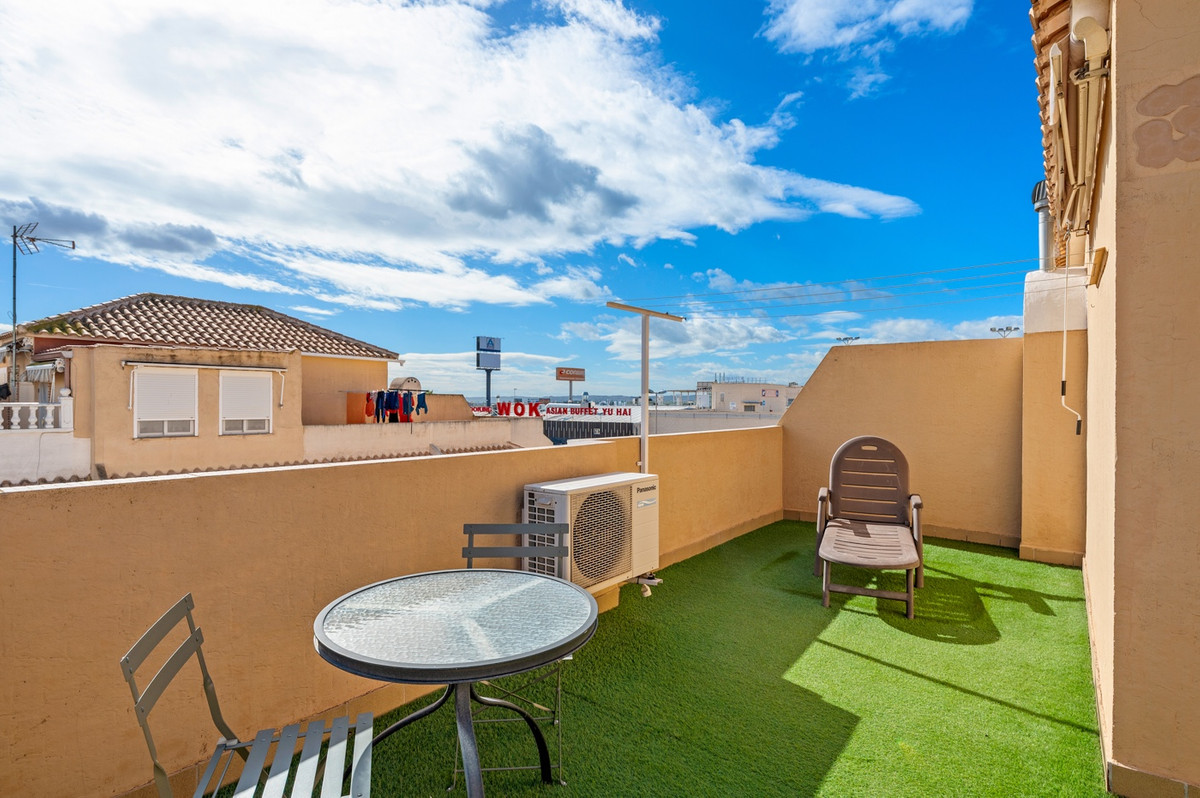 For sale - 5 Bedroom 3 Bathroom Apartment - Duplex in Rojales - Ciudad Quesada  - Alicante