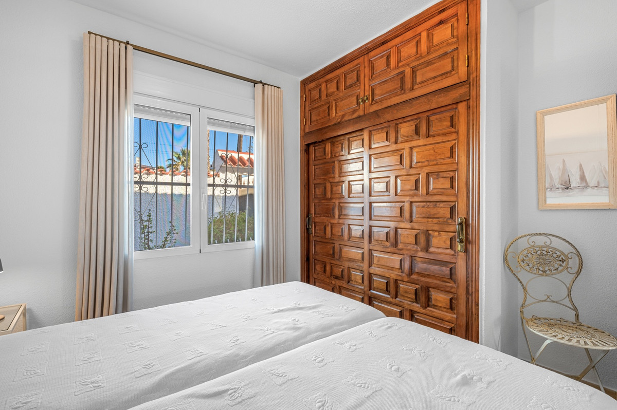 For sale - 3 Bedroom 2 Bathroom Detached Villa in Ciudad Quesada -  - Alicante