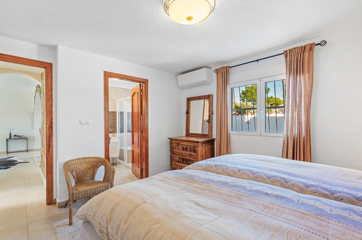 For sale - 3 Bedroom 2 Bathroom Detached Villa in Ciudad Quesada -  - Alicante
