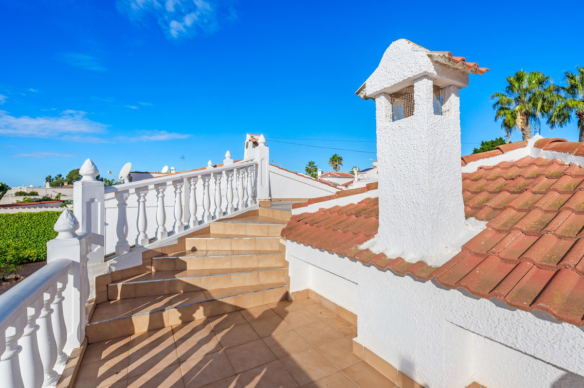 For sale - 3 Bedroom 2 Bathroom Detached Villa in Ciudad Quesada -  - Alicante