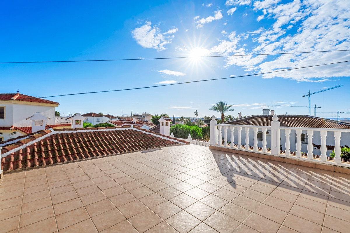 For sale - 3 Bedroom 2 Bathroom Detached Villa in Ciudad Quesada -  - Alicante