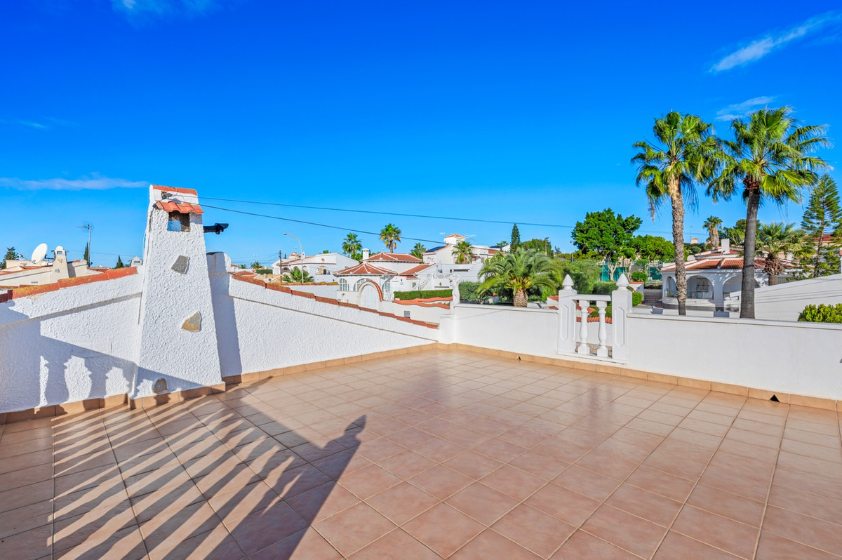 For sale - 3 Bedroom 2 Bathroom Detached Villa in Ciudad Quesada -  - Alicante