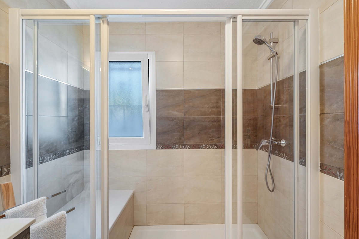For sale - 3 Bedroom 2 Bathroom Detached Villa in Ciudad Quesada -  - Alicante