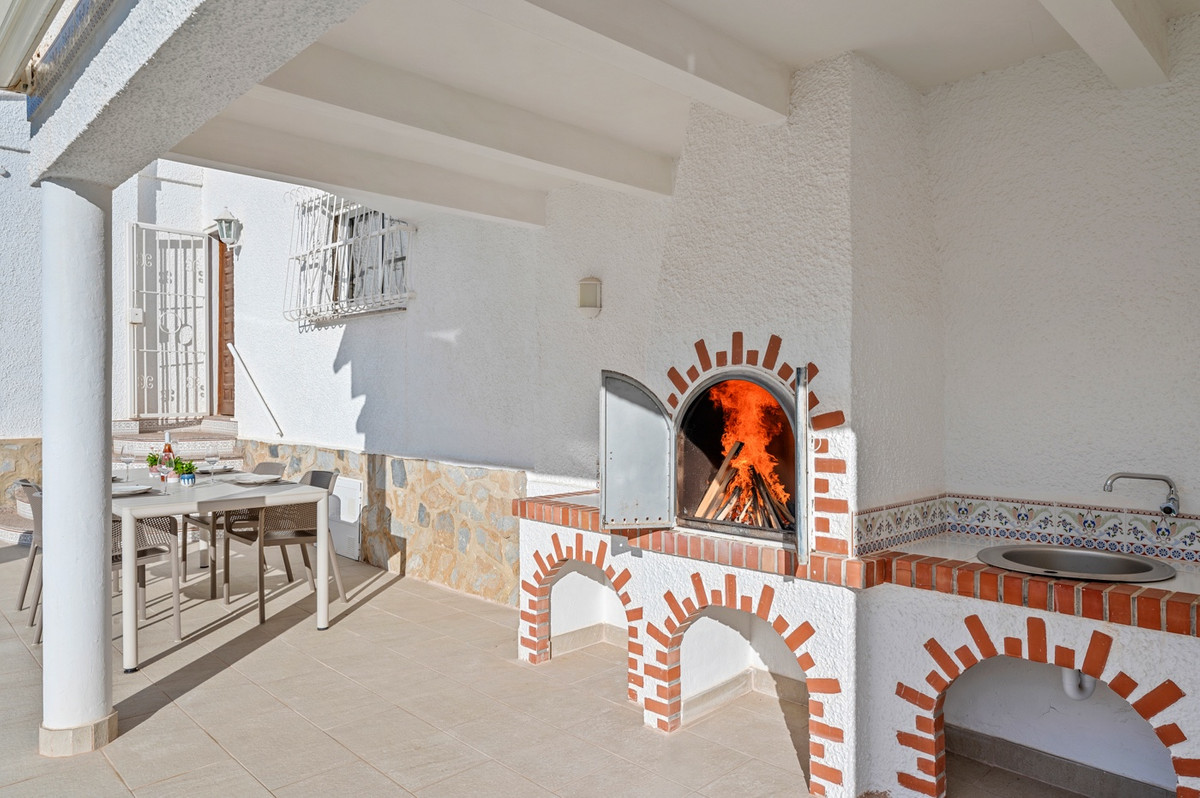 For sale - 3 Bedroom 2 Bathroom Detached Villa in Ciudad Quesada -  - Alicante