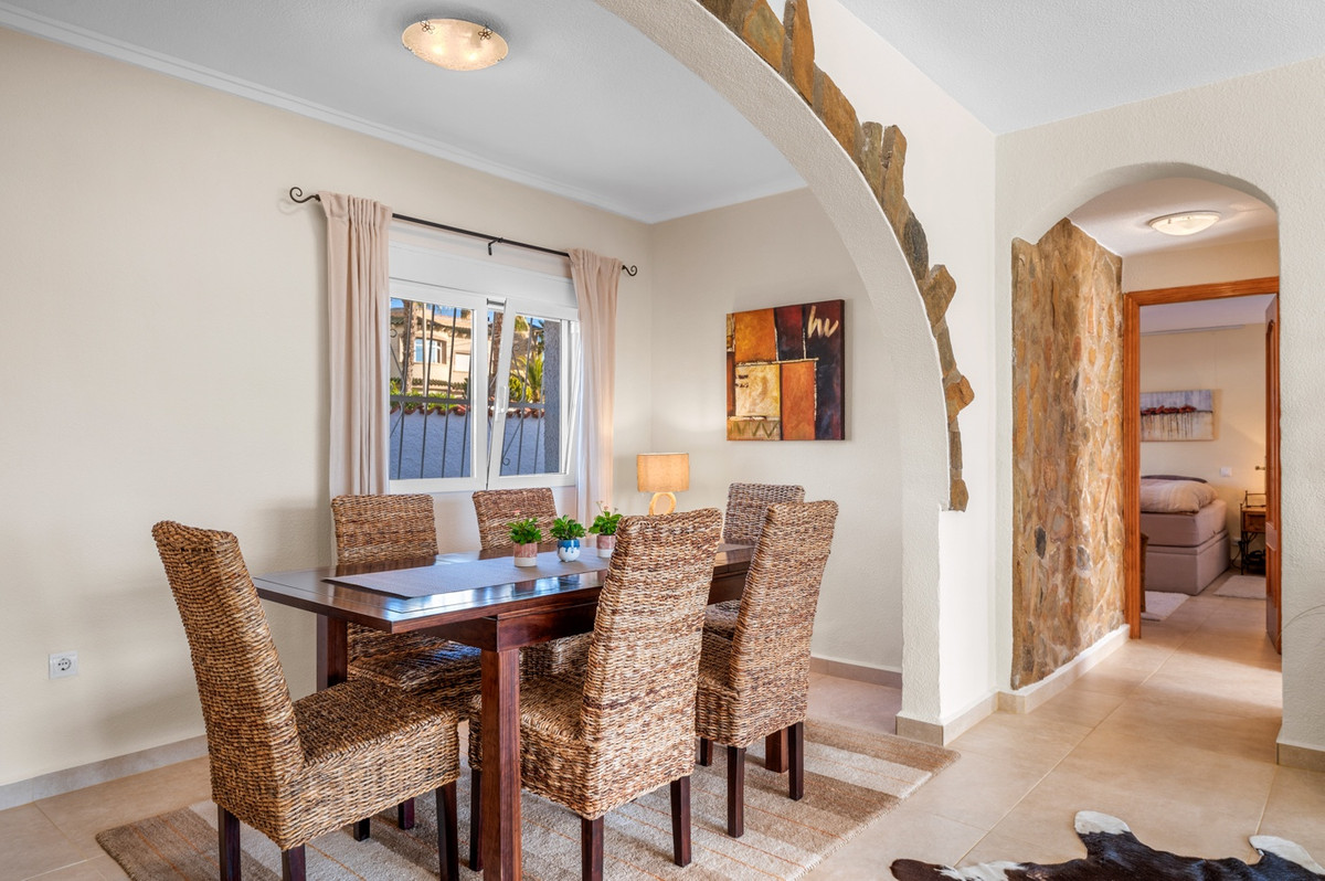 For sale - 3 Bedroom 2 Bathroom Detached Villa in Ciudad Quesada -  - Alicante