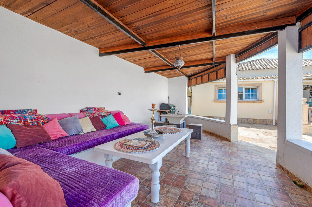 For sale - 6 Bedroom 3 Bathroom House - Finca - Cortijo in Almoradi - Almoradi Centro  - Alicante