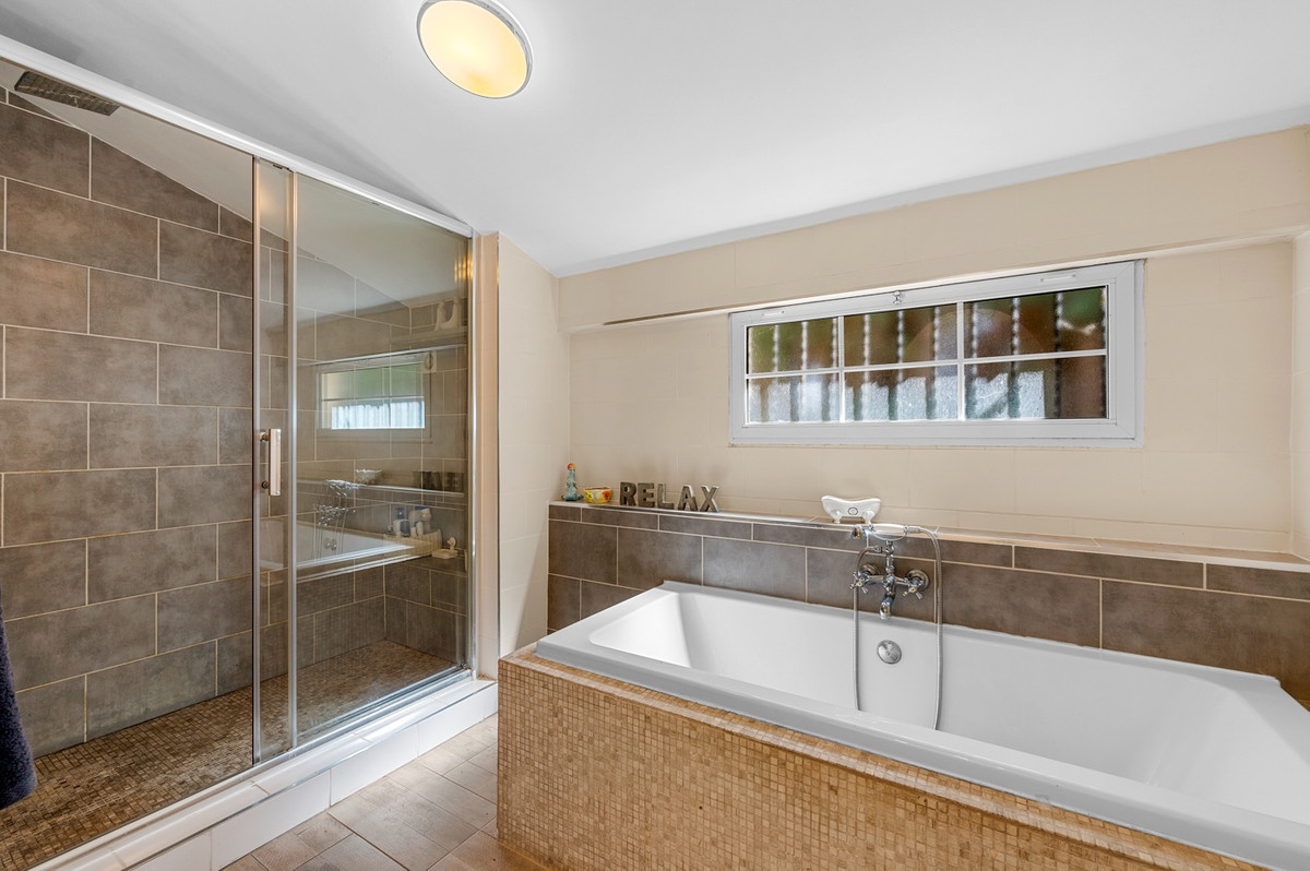 For sale - 6 Bedroom 3 Bathroom House - Finca - Cortijo in Almoradi - Almoradi Centro  - Alicante