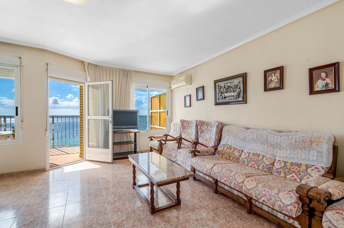 For sale - 3 Bedroom 2 Bathroom Apartment - Ground Floor Apartment in Torrevieja - Torrevieja Centro  - Alicante