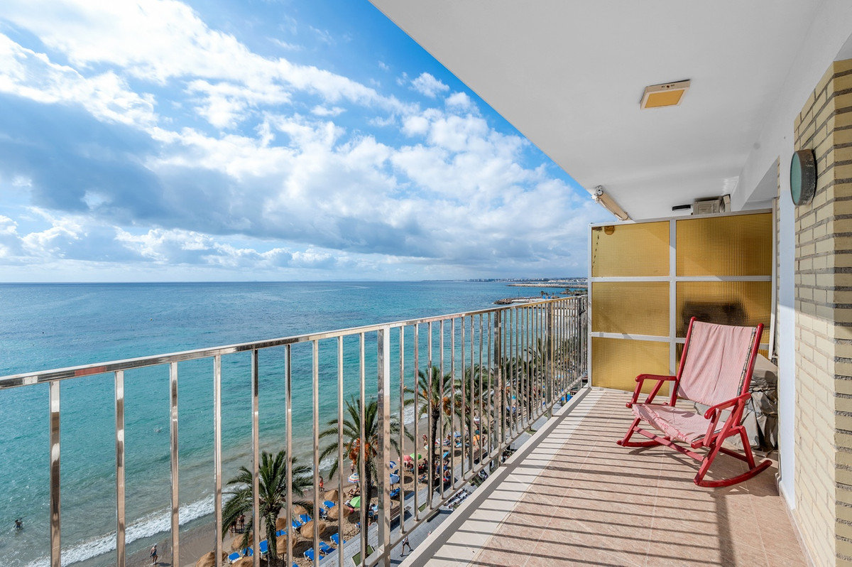 For sale - 3 Bedroom 2 Bathroom Apartment - Ground Floor Apartment in Torrevieja - Torrevieja Centro  - Alicante