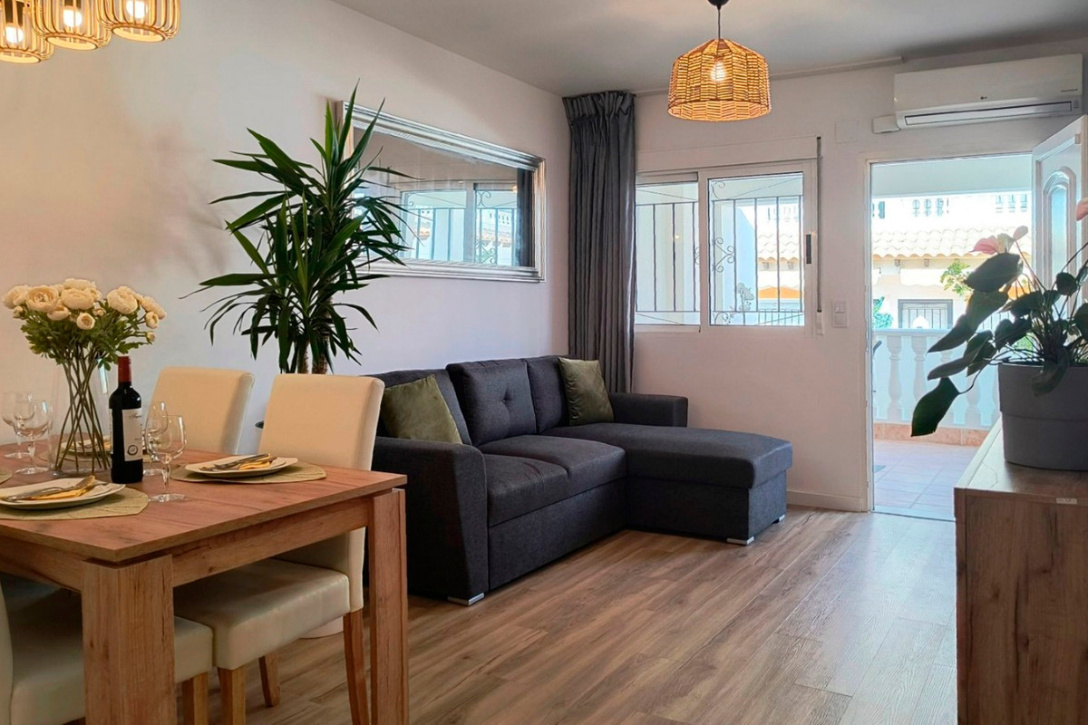 For sale - 3 Bedroom 2 Bathroom House - Townhouse in Orihuela - Orihuela Costa  - Alicante
