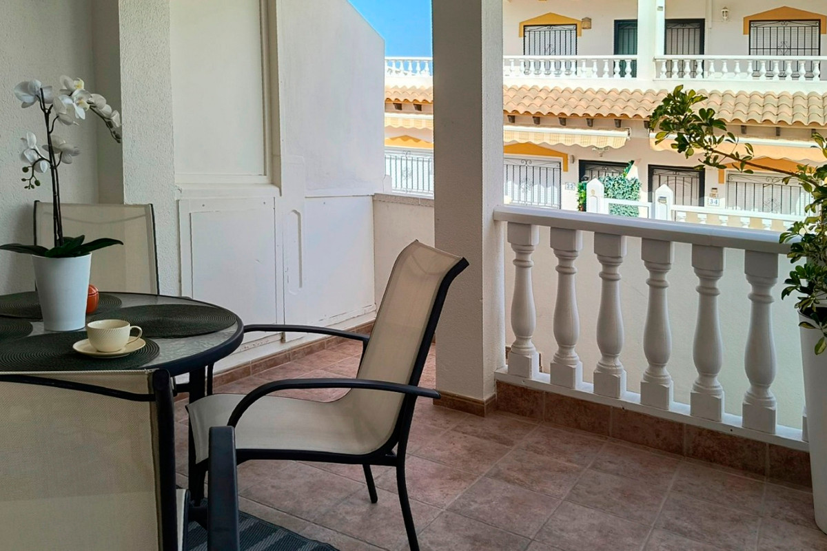 For sale - 3 Bedroom 2 Bathroom House - Townhouse in Orihuela - Orihuela Costa  - Alicante