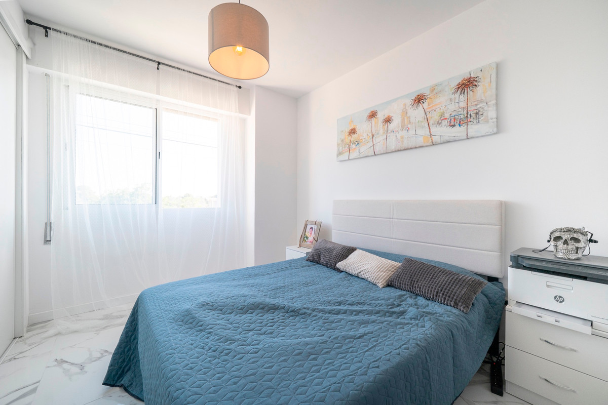 For sale - 2 Bedroom 2 Bathroom Apartment - Middle Floor Apartment in Orihuela - Punta Prima  - Alicante