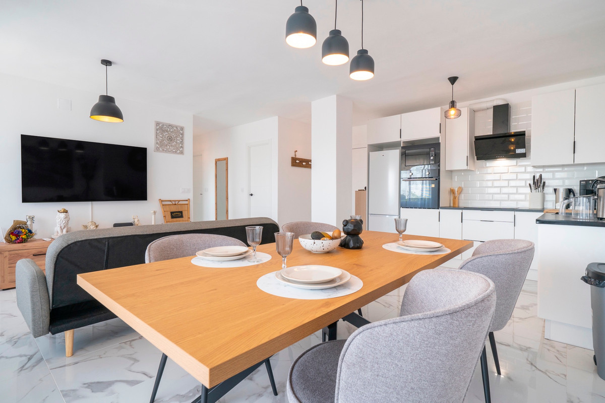 For sale - 2 Bedroom 2 Bathroom Apartment - Middle Floor Apartment in Orihuela - Punta Prima  - Alicante
